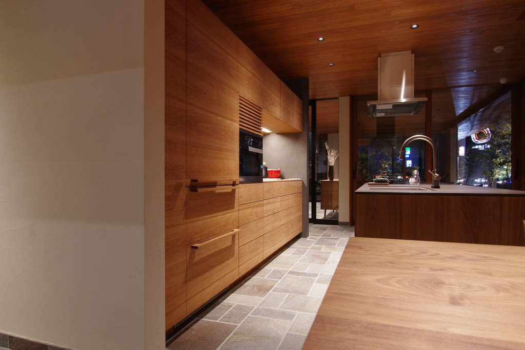 title: 11.08 fri | Page No,339 | No.1 | sync-furniture | 株式会社 SYNC | 福岡県 家具工房 | オーダーメイドキッチン