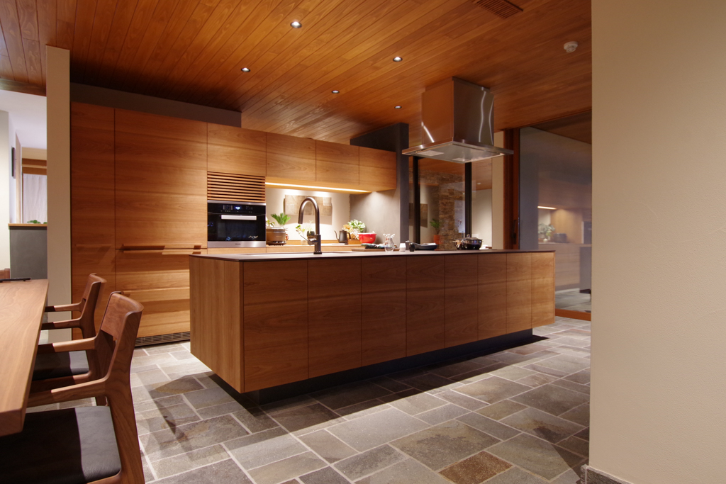 title: 02.06 thu | Page No,371 | No.3 | sync-furniture | 株式会社 SYNC | 福岡県 家具工房 | オーダーメイドキッチン