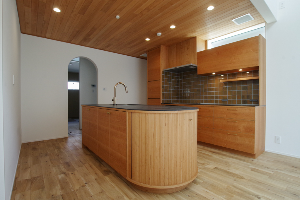 title: 02.06 thu | Page No,371 | No.1 | sync-furniture | 株式会社 SYNC | 福岡県 家具工房 | オーダーメイドキッチン