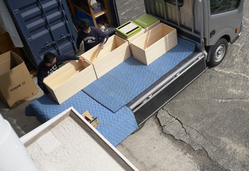 title: 04.01 thu | Page No,441 | No.2 | sync-furniture | 株式会社 SYNC | 福岡県 家具工房 | オーダーメイドキッチン