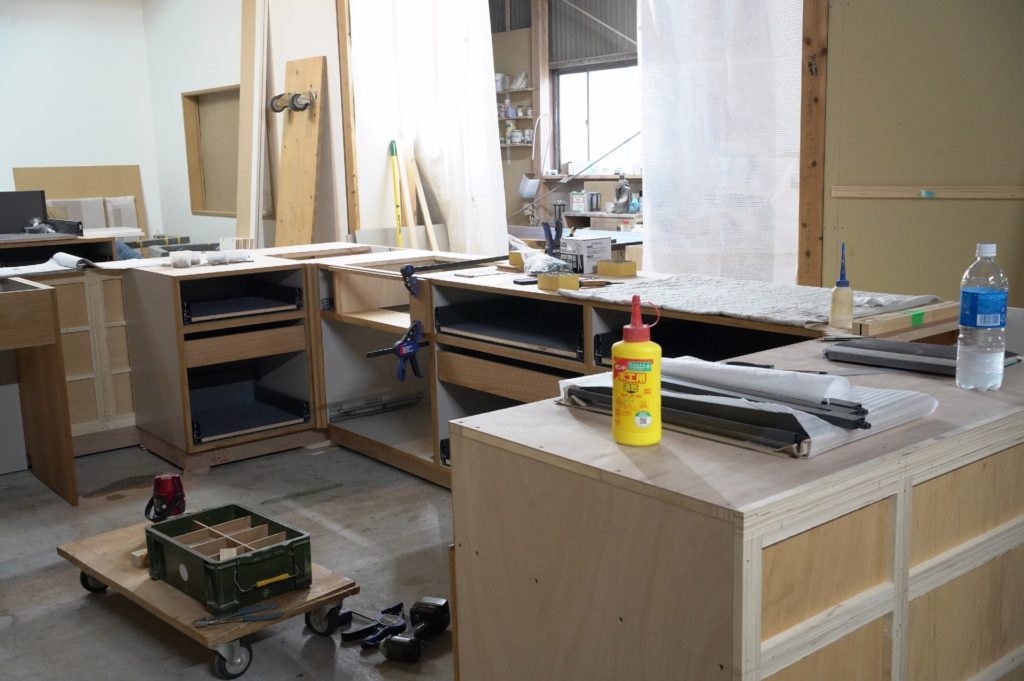 title: 07.11 tue | Page No,527 | No.3 | sync-furniture | 株式会社 SYNC | 福岡県 家具工房 | オーダーメイドキッチン