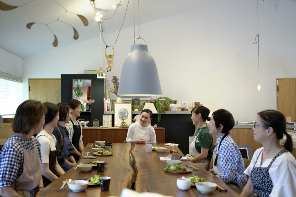 title: meili “夏の養生薬膳レッスン”｜2024.6.25 | Page No,555 | No.15 | sync-furniture | 株式会社 SYNC | 福岡県 家具工房 | オーダーメイドキッチン