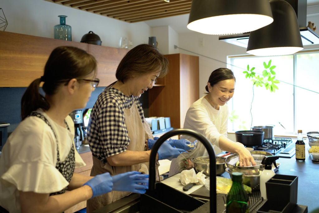 title: meili “夏の養生薬膳レッスン”｜2024.6.25 | Page No,555 | No.4 | sync-furniture | 株式会社 SYNC | 福岡県 家具工房 | オーダーメイドキッチン
