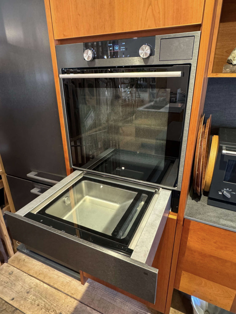 title: 09.10 Tue | Page No,558 | No.3 | sync-furniture | 株式会社 SYNC | 福岡県 家具工房 | オーダーメイドキッチン