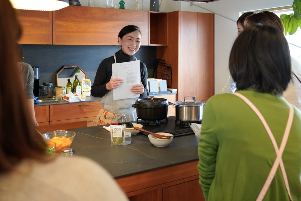 title: 03.05 Wed | Page No,568 | No.1 | sync-furniture | 株式会社 SYNC | 福岡県 家具工房 | オーダーメイドキッチン