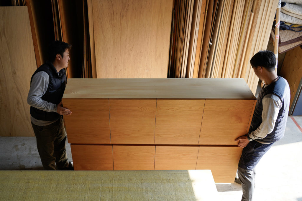 title: 12.03 Tue | Page No,562 | No.4 | sync-furniture | 株式会社 SYNC | 福岡県 家具工房 | オーダーメイドキッチン