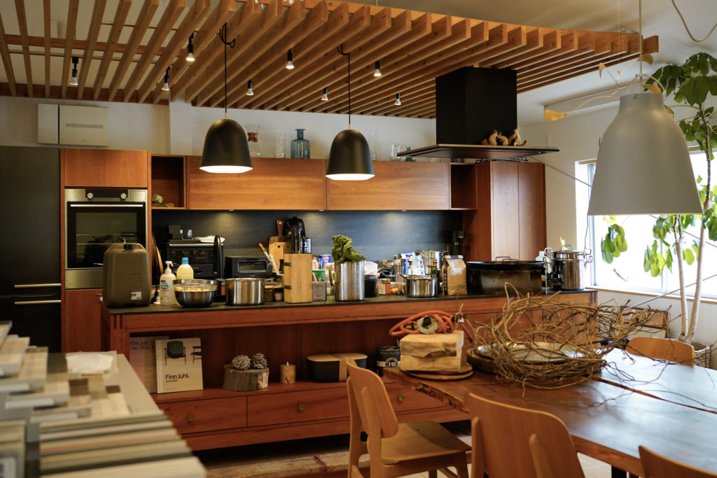 title: 01.28 Tue | Page No,565 | No.1 | sync-furniture | 株式会社 SYNC | 福岡県 家具工房 | オーダーメイドキッチン