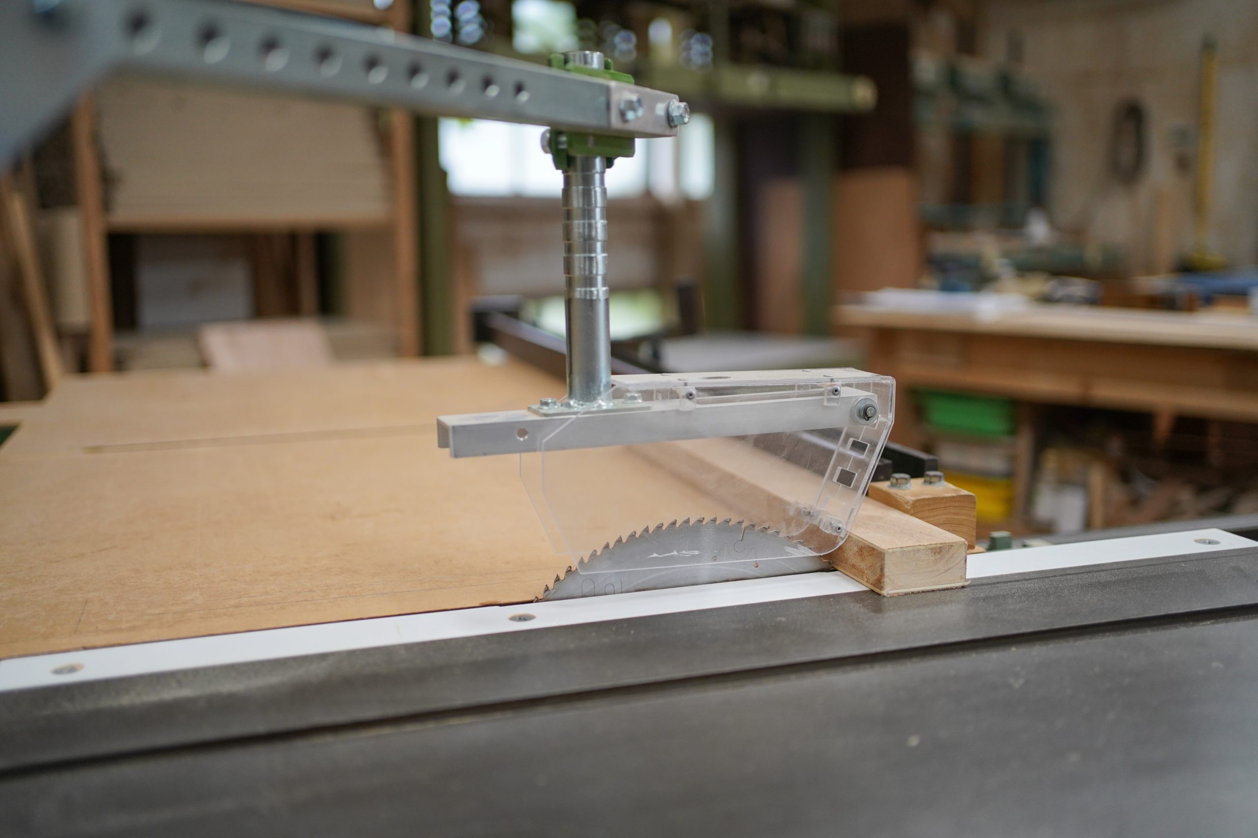 title: 09.05｜恐れていた事態発生… | Page No,601 | No.1 | sync-furniture | 株式会社 SYNC | 福岡県 家具工房 | オーダーメイドキッチン