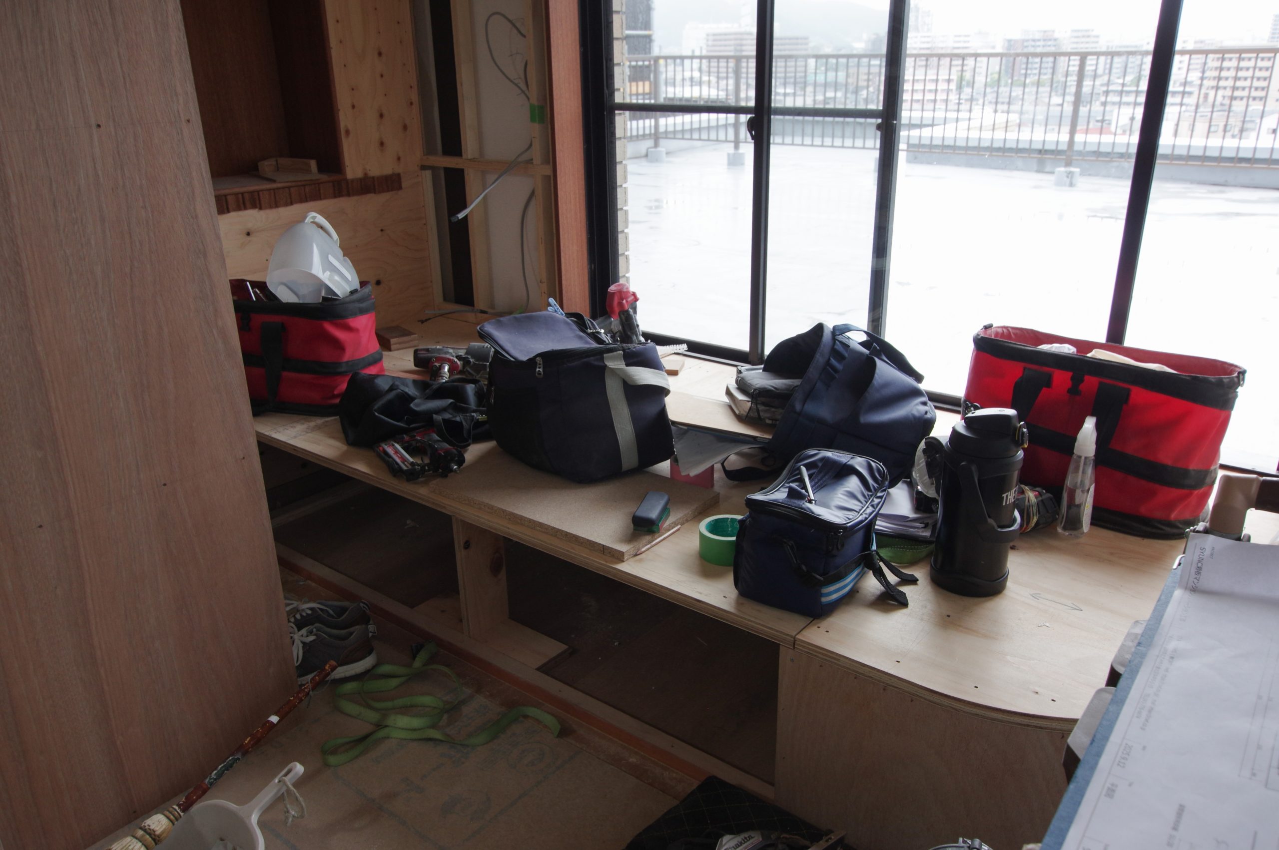 title: 10.17｜マンションリノベ日記 #10 | Page No,618 | No.3 | sync-furniture | 株式会社 SYNC | 福岡県 家具工房 | オーダーメイドキッチン