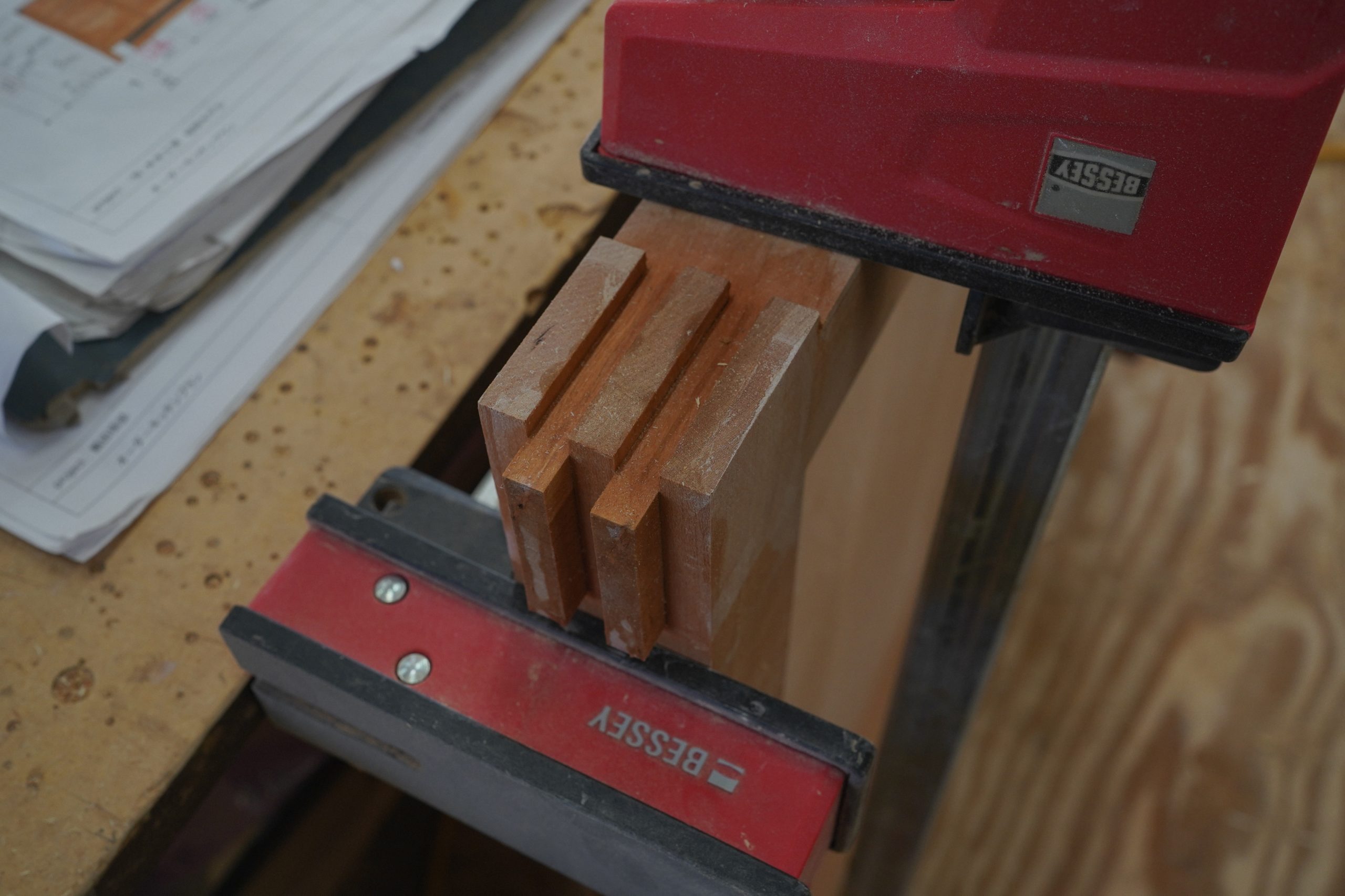 title: 12.19｜職人技が光るほぞ組み | Page No,638 | No.2 | sync-furniture | 株式会社 SYNC | 福岡県 家具工房 | オーダーメイドキッチン