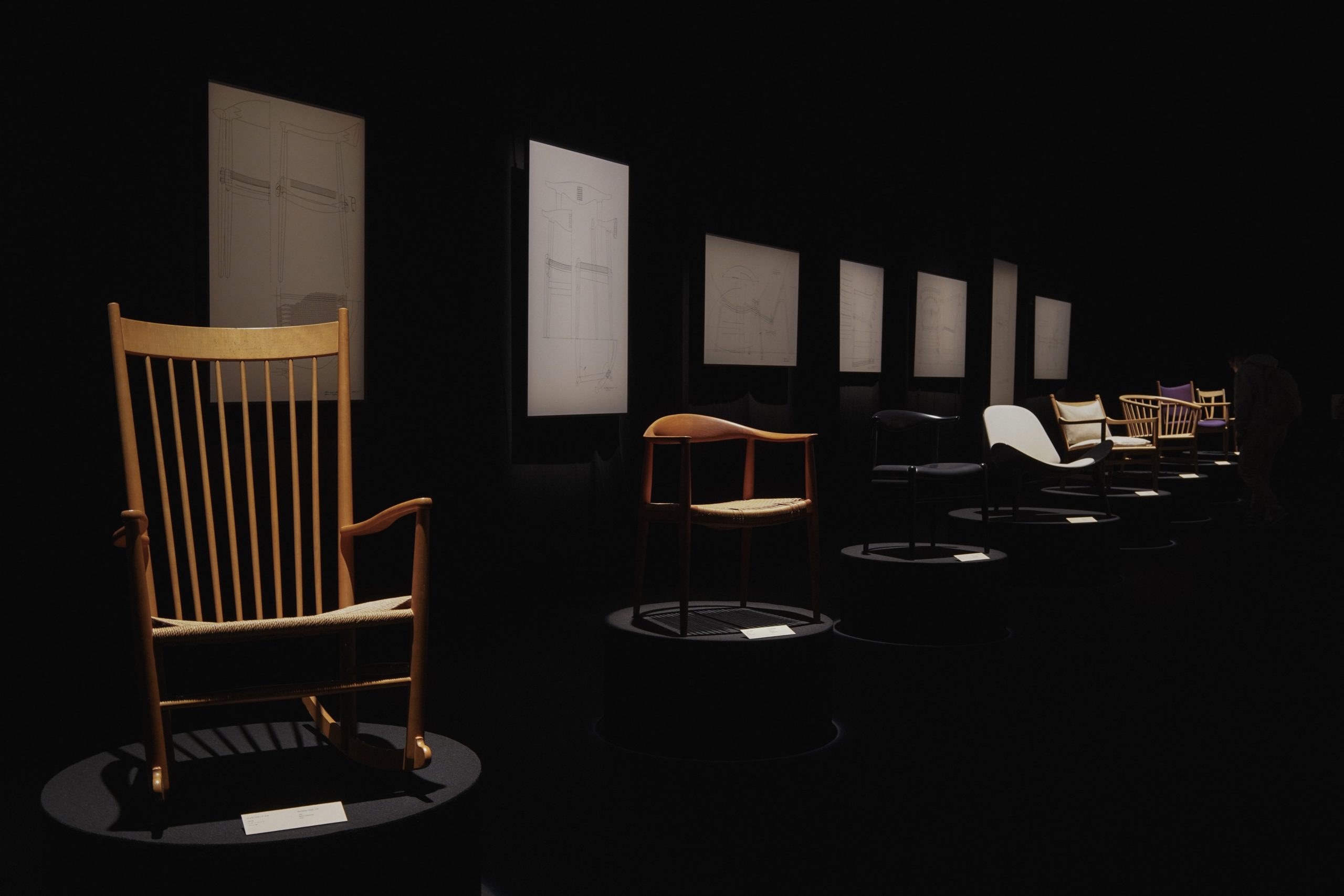 title: 12.22｜ハンス・ウェグナー展 | Page No,640 | No.4 | sync-furniture | 株式会社 SYNC | 福岡県 家具工房 | オーダーメイドキッチン