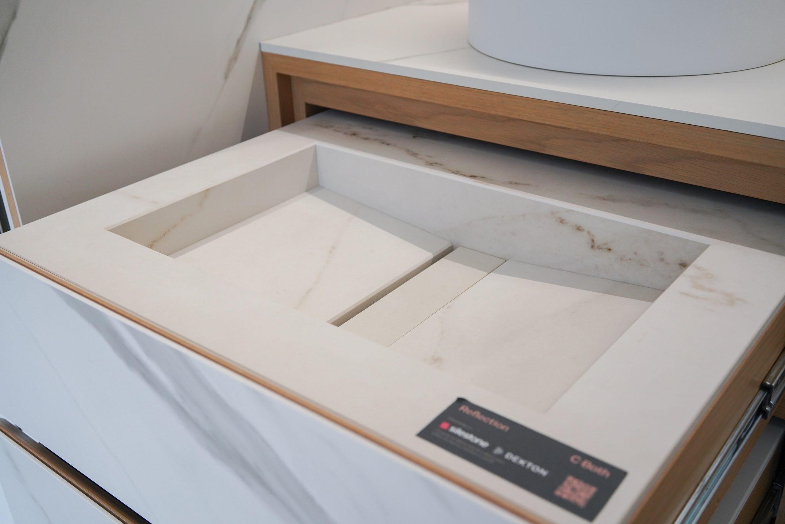 title: 12.10｜コセンティーノシティ東京の訪問 | Page No,632 | No.23 | sync-furniture | 株式会社 SYNC | 福岡県 家具工房 | オーダーメイドキッチン