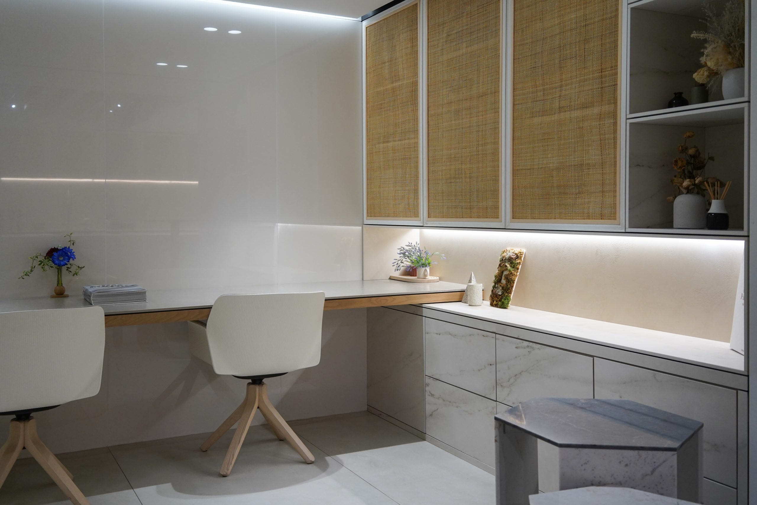 title: 12.10｜コセンティーノシティ東京の訪問 | Page No,632 | No.17 | sync-furniture | 株式会社 SYNC | 福岡県 家具工房 | オーダーメイドキッチン