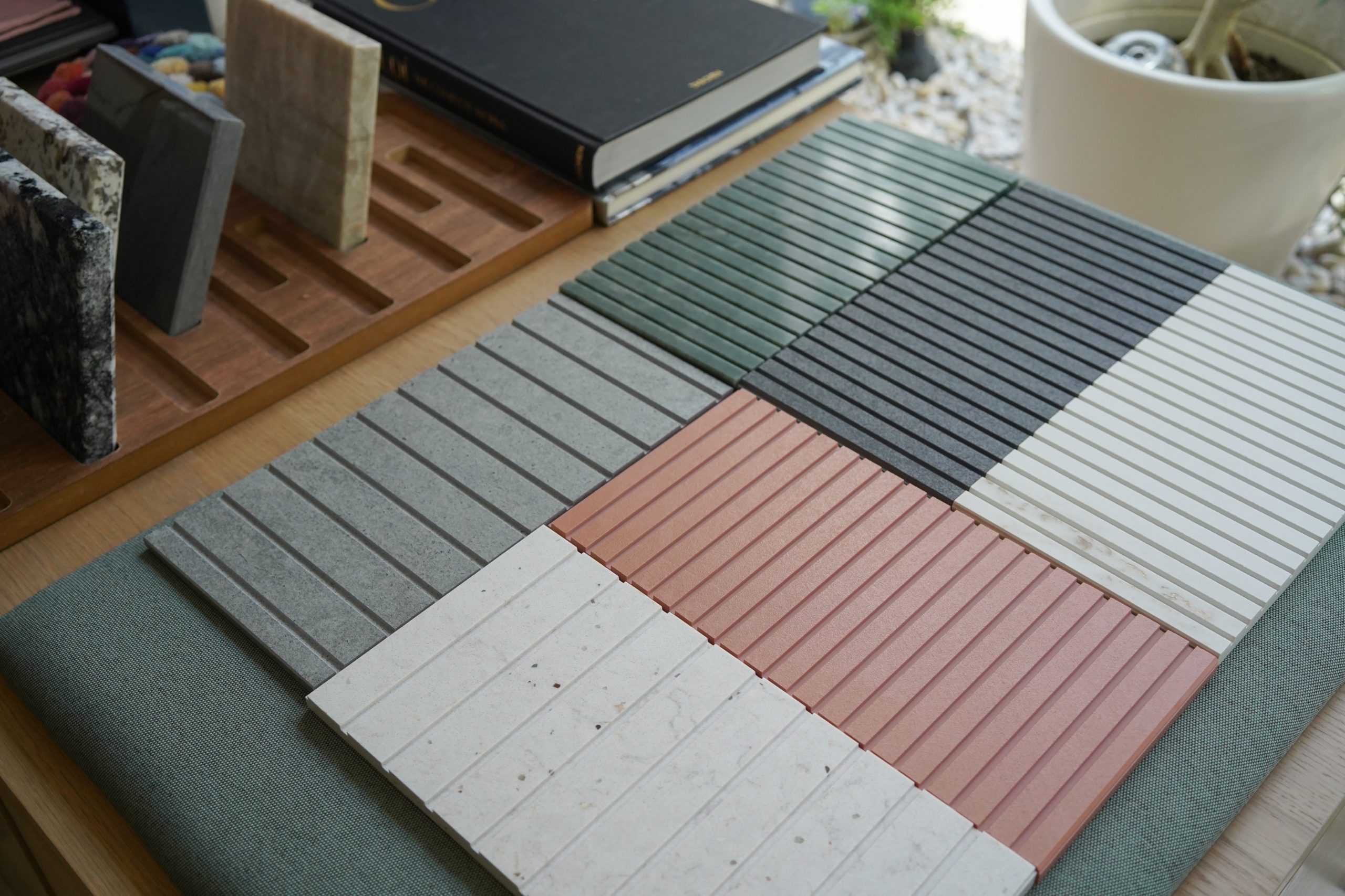 title: 12.10｜コセンティーノシティ東京の訪問 | Page No,632 | No.11 | sync-furniture | 株式会社 SYNC | 福岡県 家具工房 | オーダーメイドキッチン