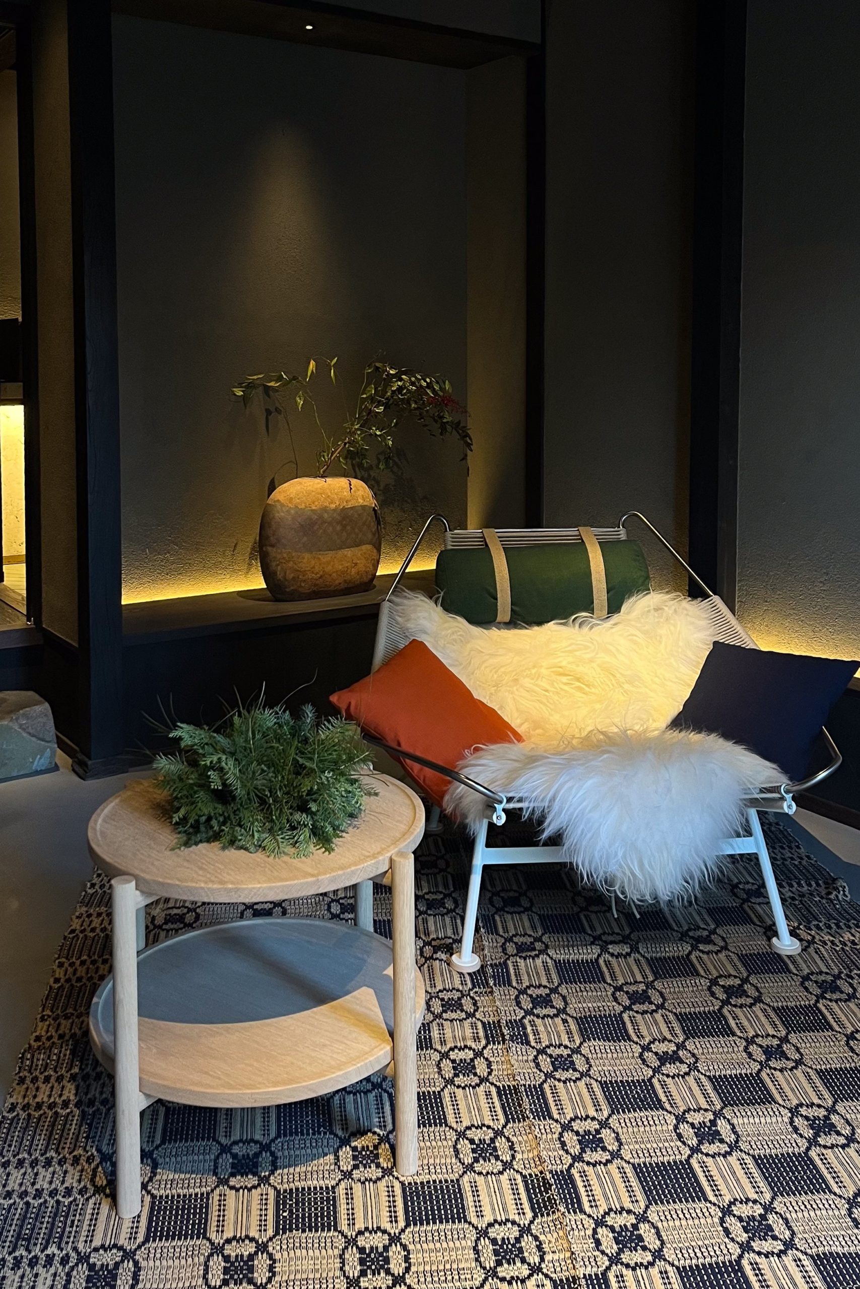 title: 12.22|ハンス・ウェグナー展 | Page No,640 | No.7 | sync-furniture | 株式会社 SYNC | 福岡県 家具工房 | オーダーメイドキッチン