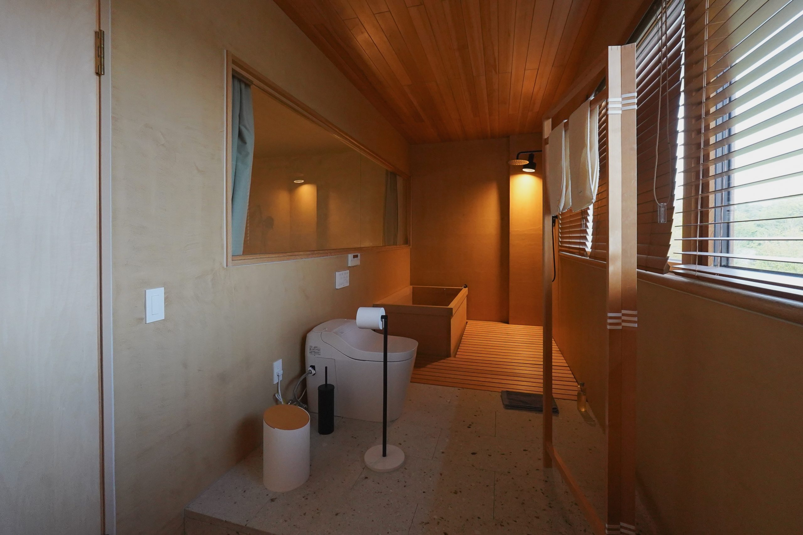 title: 07.10｜家具がつくる心地よい空間 | Page No,671 | No.35 | sync-furniture | 株式会社 SYNC | 福岡県 家具工房 | オーダーメイドキッチン