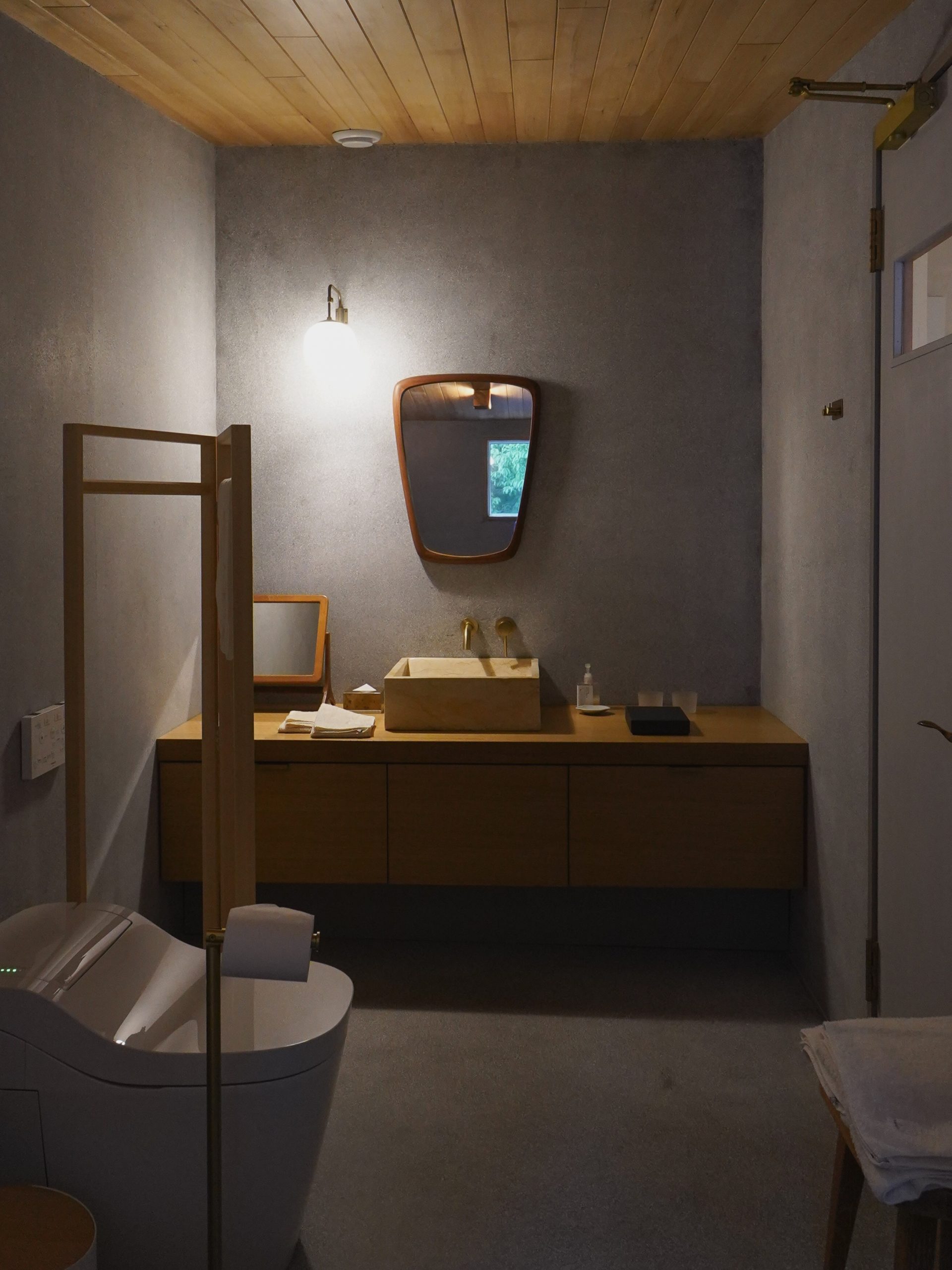 title: 07.10｜家具がつくる心地よい空間 | Page No,671 | No.48 | sync-furniture | 株式会社 SYNC | 福岡県 家具工房 | オーダーメイドキッチン