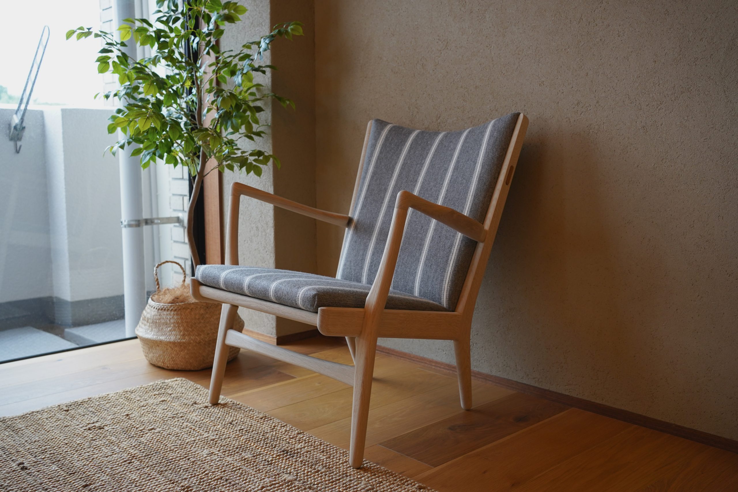 title: 10.22｜毎日のコーヒーと椅子の話 | Page No,694 | No.2 | sync-furniture | 株式会社 SYNC | 福岡県 家具工房 | オーダーメイドキッチン