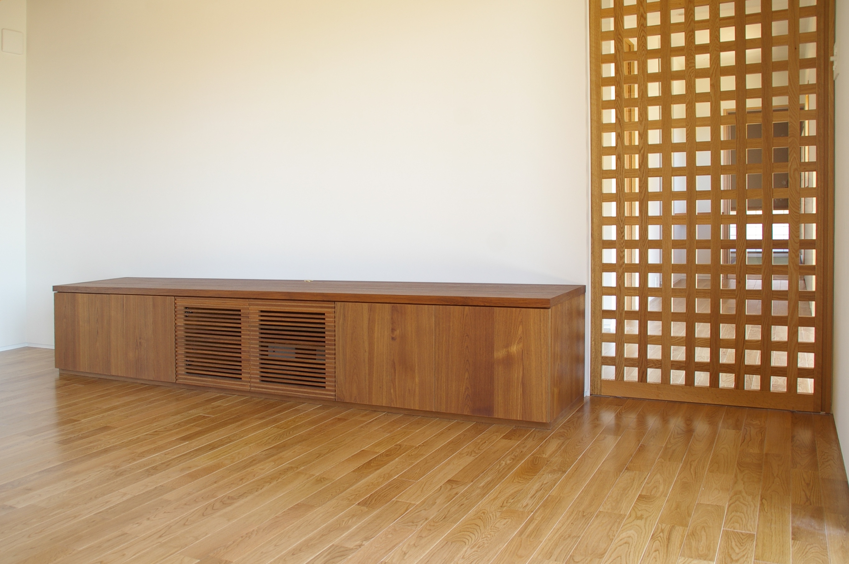 title: HOUSE 19 | Page No,13 | No.2 | sync-furniture | 株式会社 SYNC | 福岡県 家具工房 | オーダーメイドキッチン