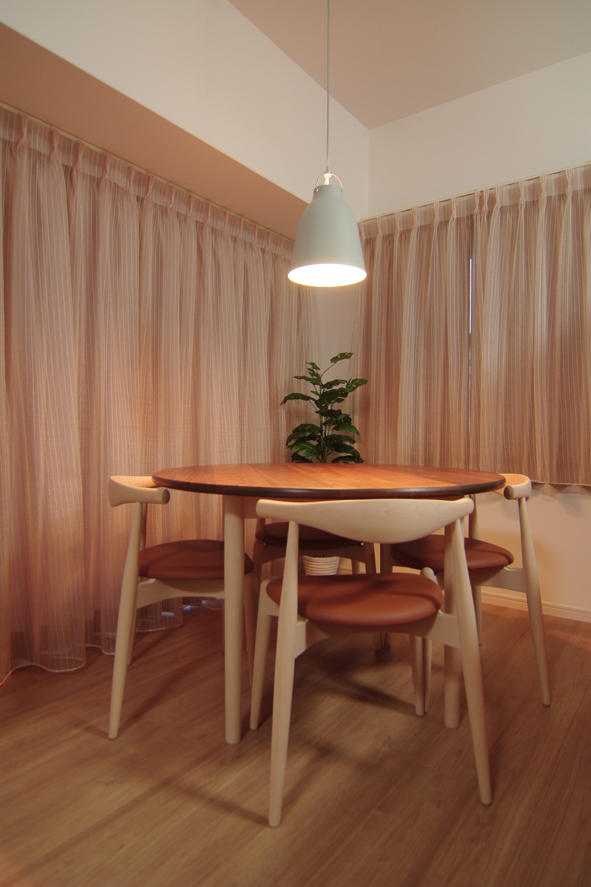 title: HOUSE 20 | Page No,14 | No.4 | sync-furniture | 株式会社 SYNC | 福岡県 家具工房 | オーダーメイドキッチン