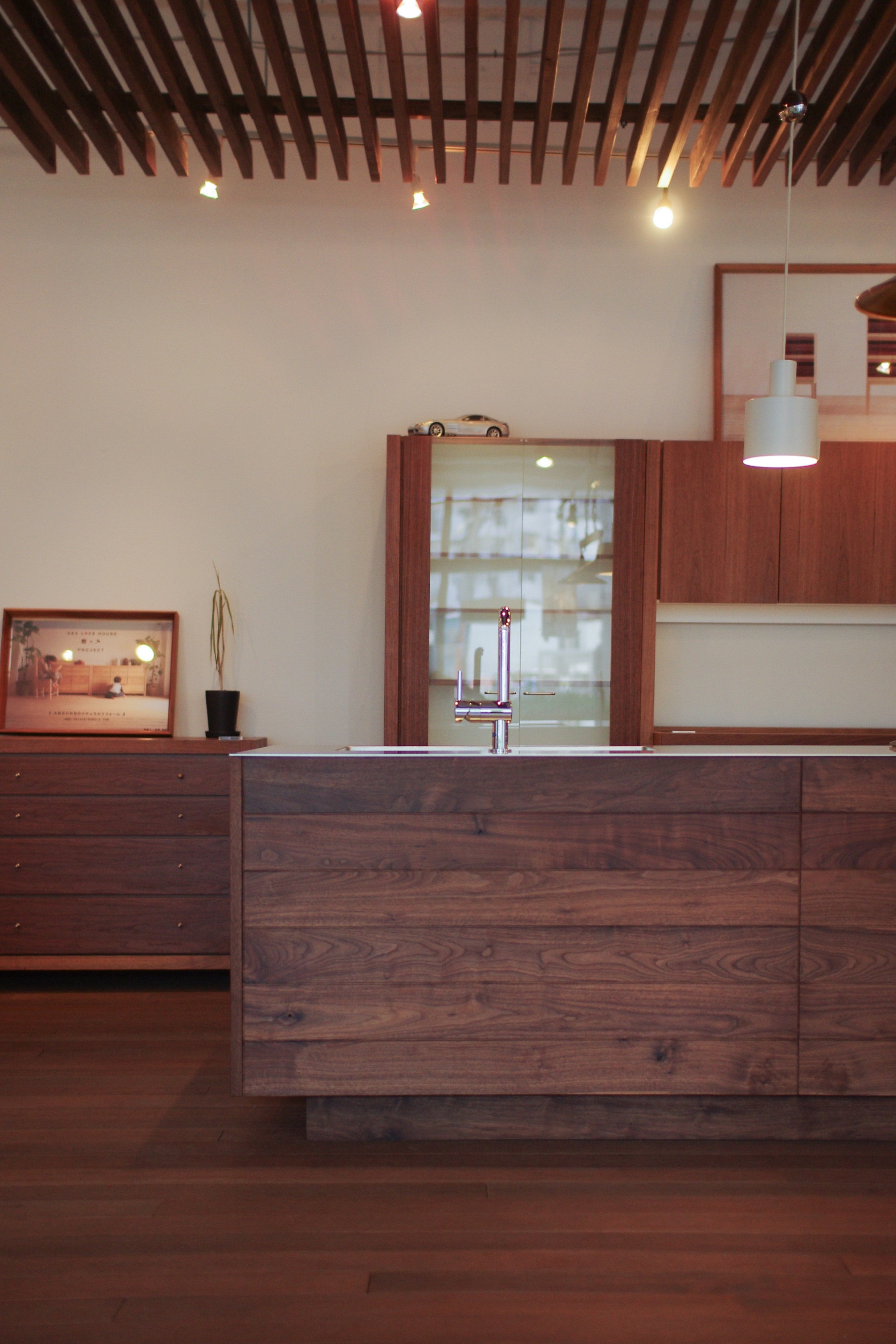 title: SOLID KITCHEN | Page No,49 | No.1 | sync-furniture | 株式会社 SYNC | 福岡県 家具工房 | オーダーメイドキッチン