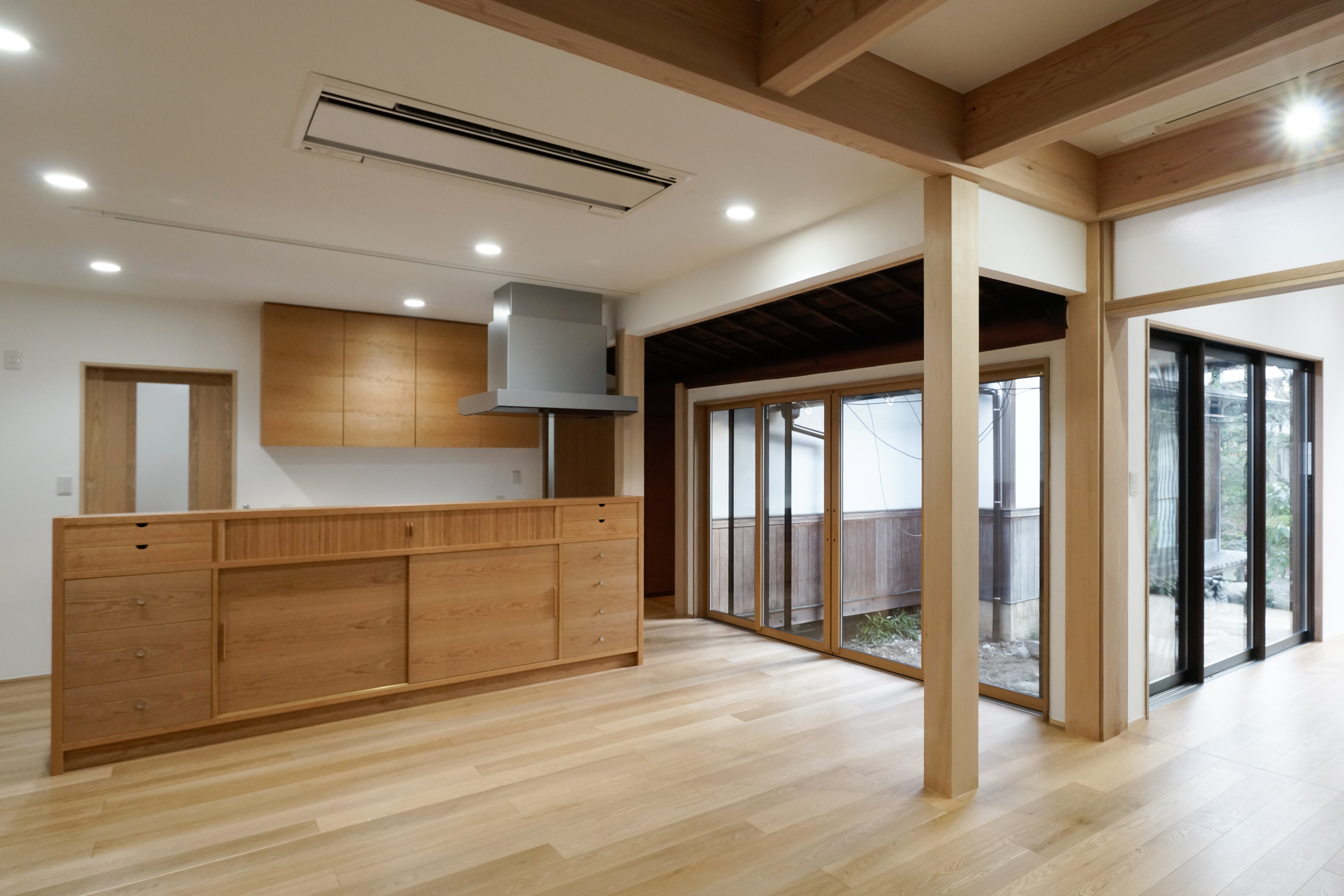title: HOUSE 47 | Page No,50 | No.2 | sync-furniture | 株式会社 SYNC | 福岡県 家具工房 | オーダーメイドキッチン