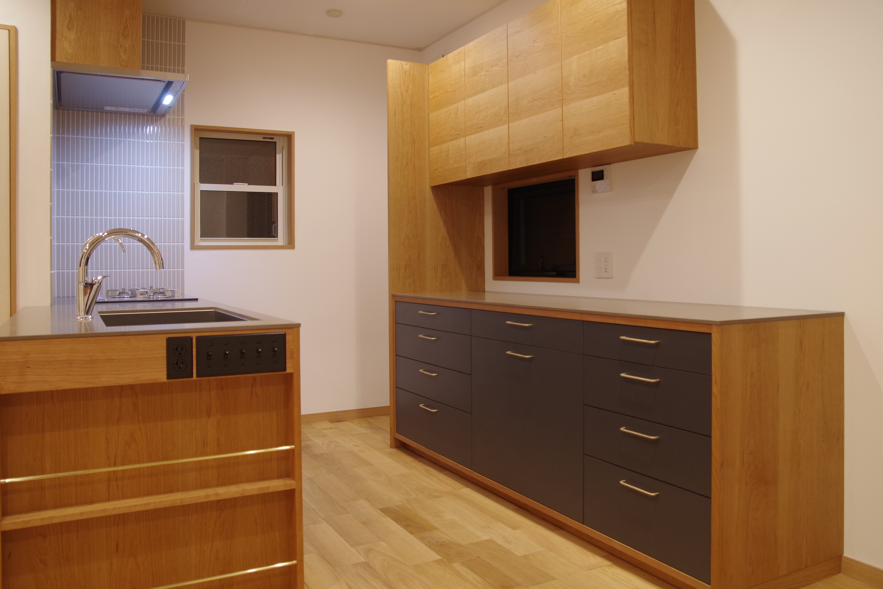 title: HOUSE 52 | Page No,55 | No.3 | sync-furniture | 株式会社 SYNC | 福岡県 家具工房 | オーダーメイドキッチン