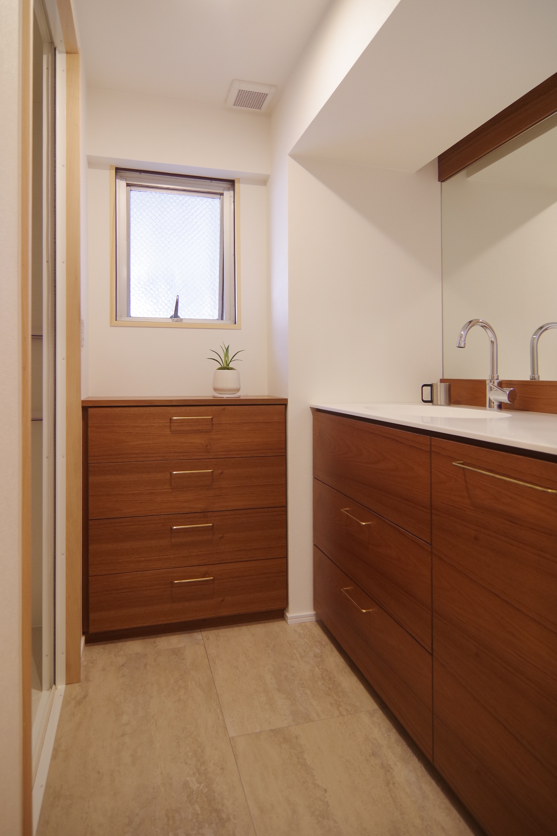 title: HOUSE 59 | Page No,64 | No.17 | sync-furniture | 株式会社 SYNC | 福岡県 家具工房 | オーダーメイドキッチン