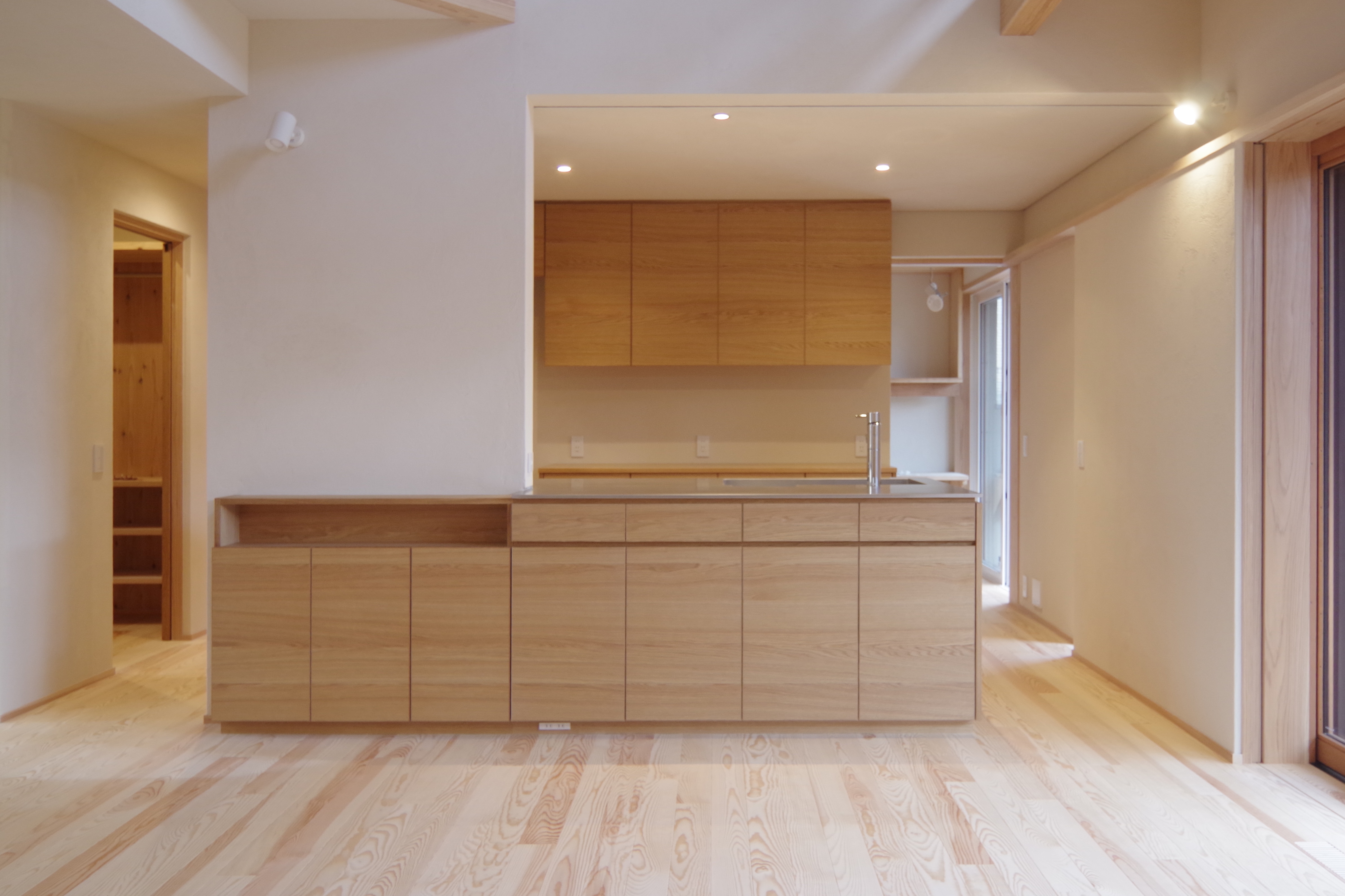 title: HOUSE 68 | Page No,75 | No.1 | sync-furniture | 株式会社 SYNC | 福岡県 家具工房 | オーダーメイドキッチン