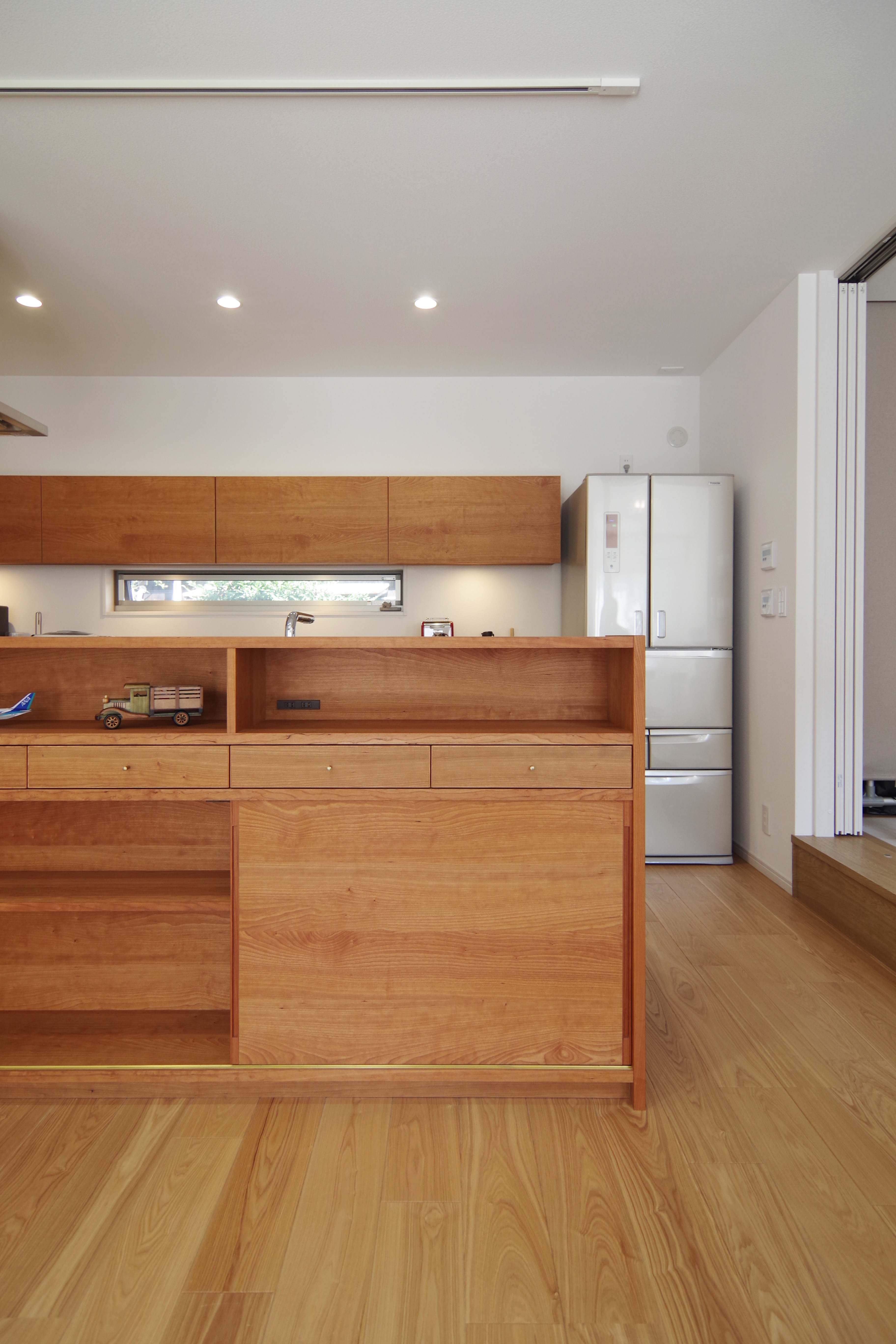 title: HOUSE 71 | Page No,78 | No.3 | sync-furniture | 株式会社 SYNC | 福岡県 家具工房 | オーダーメイドキッチン