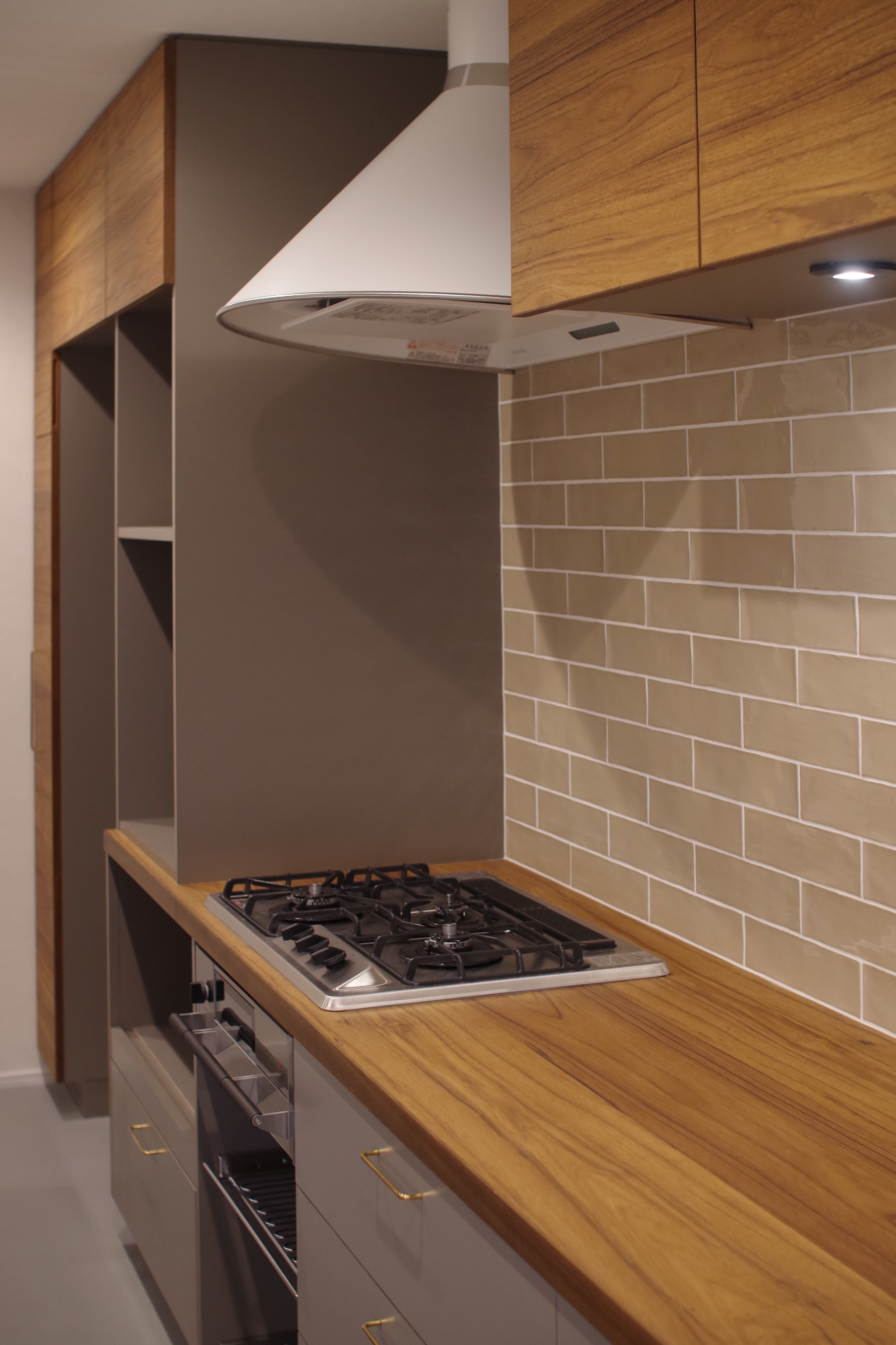 title: HOUSE 72 | Page No,79 | No.4 | sync-furniture | 株式会社 SYNC | 福岡県 家具工房 | オーダーメイドキッチン