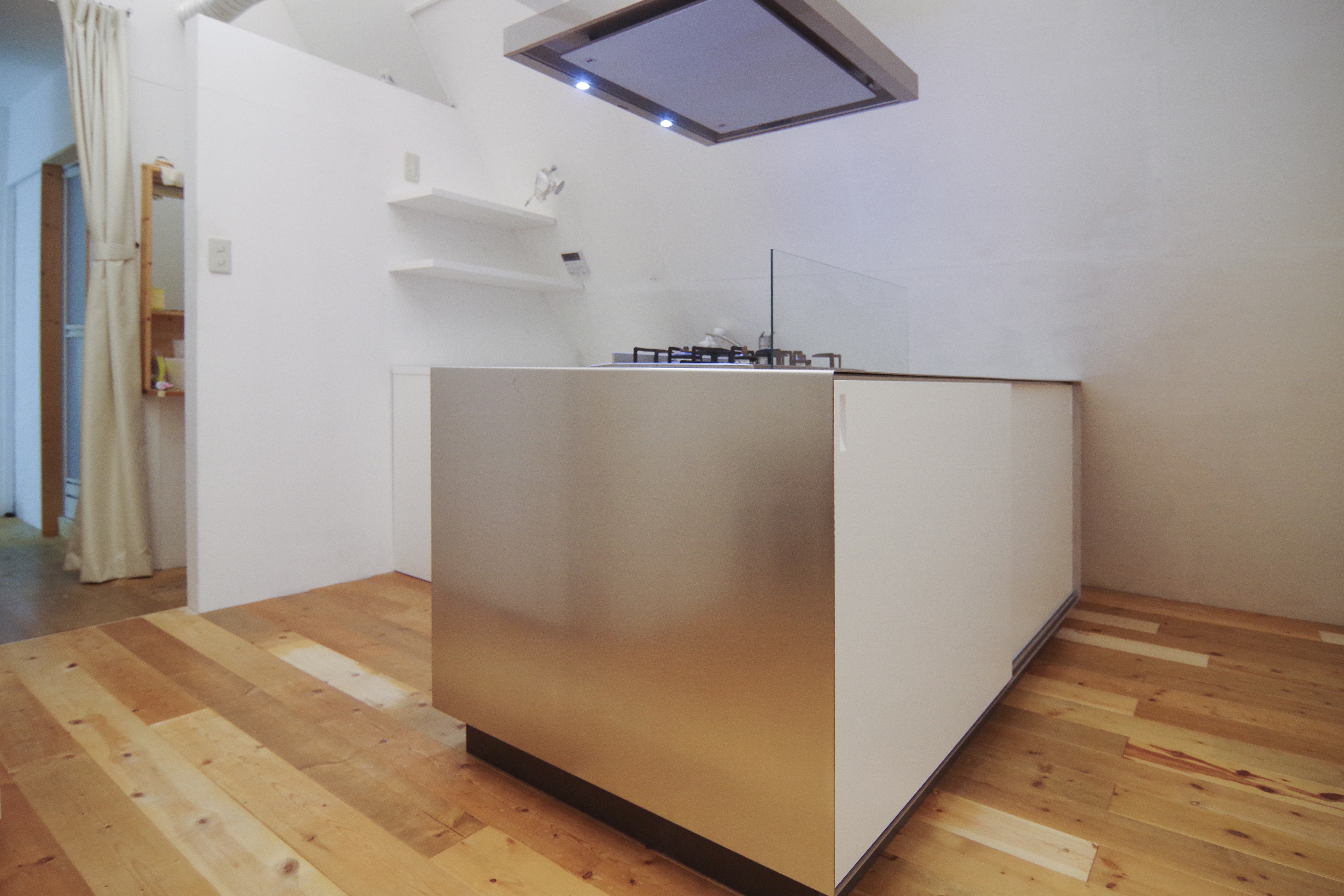 title: HOUSE 74 | Page No,81 | No.1 | sync-furniture | 株式会社 SYNC | 福岡県 家具工房 | オーダーメイドキッチン