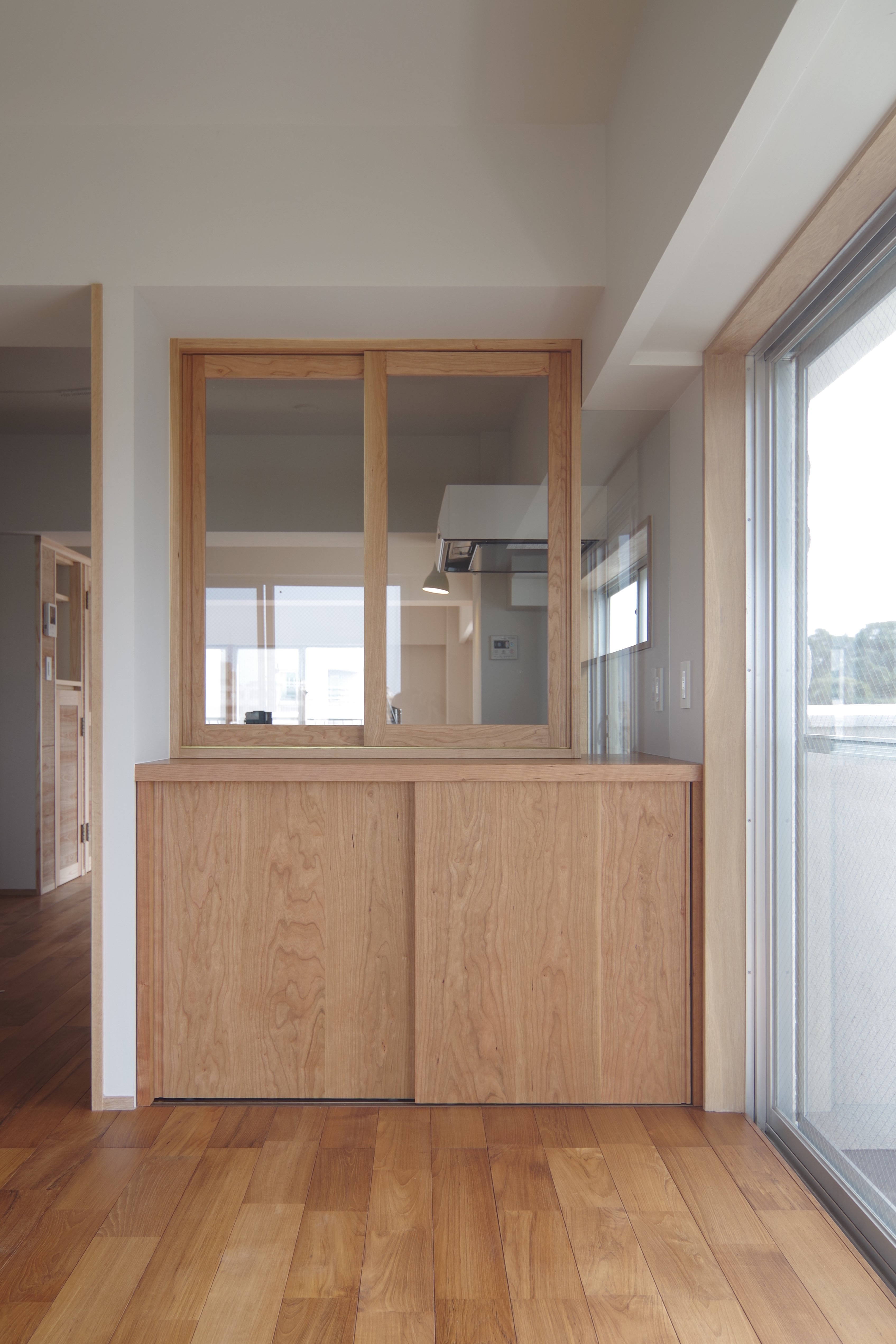 title: HOUSE 75 | Page No,82 | No.10 | sync-furniture | 株式会社 SYNC | 福岡県 家具工房 | オーダーメイドキッチン