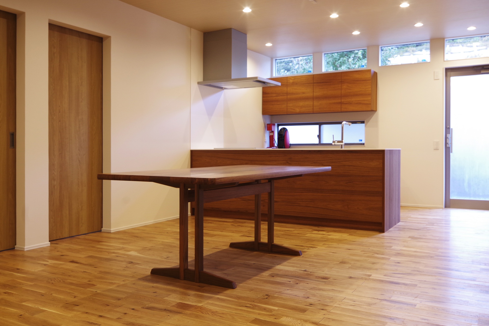 title: HOUSE 77 | Page No,84 | No.6 | sync-furniture | 株式会社 SYNC | 福岡県 家具工房 | オーダーメイドキッチン