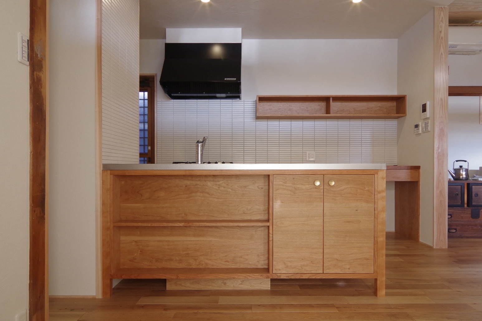 title: HOUSE 80 | Page No,87 | No.2 | sync-furniture | 株式会社 SYNC | 福岡県 家具工房 | オーダーメイドキッチン