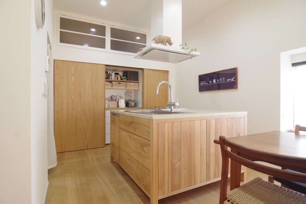 title: HOUSE 81 | Page No,88 | No.2 | sync-furniture | 株式会社 SYNC | 福岡県 家具工房 | オーダーメイドキッチン