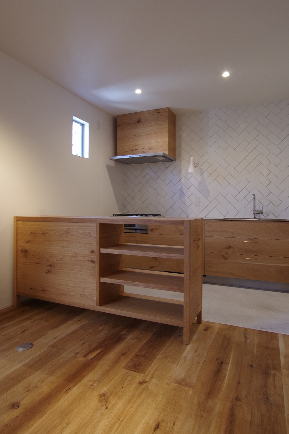 title: HOUSE 87 | Page No,94 | No.4 | sync-furniture | 株式会社 SYNC | 福岡県 家具工房 | オーダーメイドキッチン