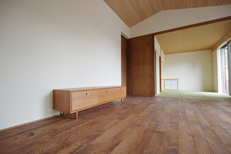 title: HOUSE 93 | Page No,101 | No.5 | sync-furniture | 株式会社 SYNC | 福岡県 家具工房 | オーダーメイドキッチン