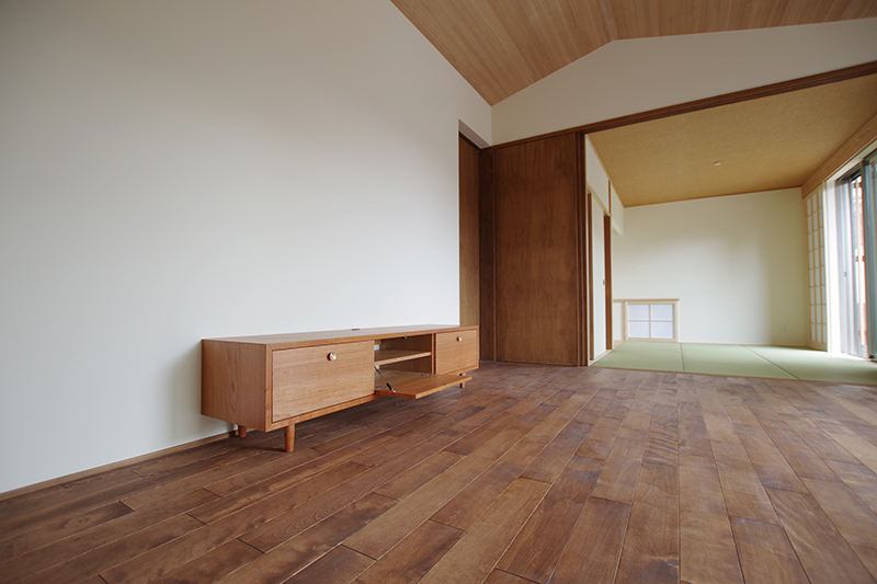 title: HOUSE 93 | Page No,101 | No.6 | sync-furniture | 株式会社 SYNC | 福岡県 家具工房 | オーダーメイドキッチン