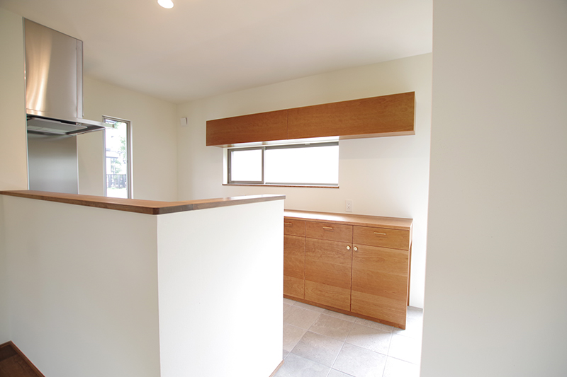 title: HOUSE 93 | Page No,101 | No.2 | sync-furniture | 株式会社 SYNC | 福岡県 家具工房 | オーダーメイドキッチン