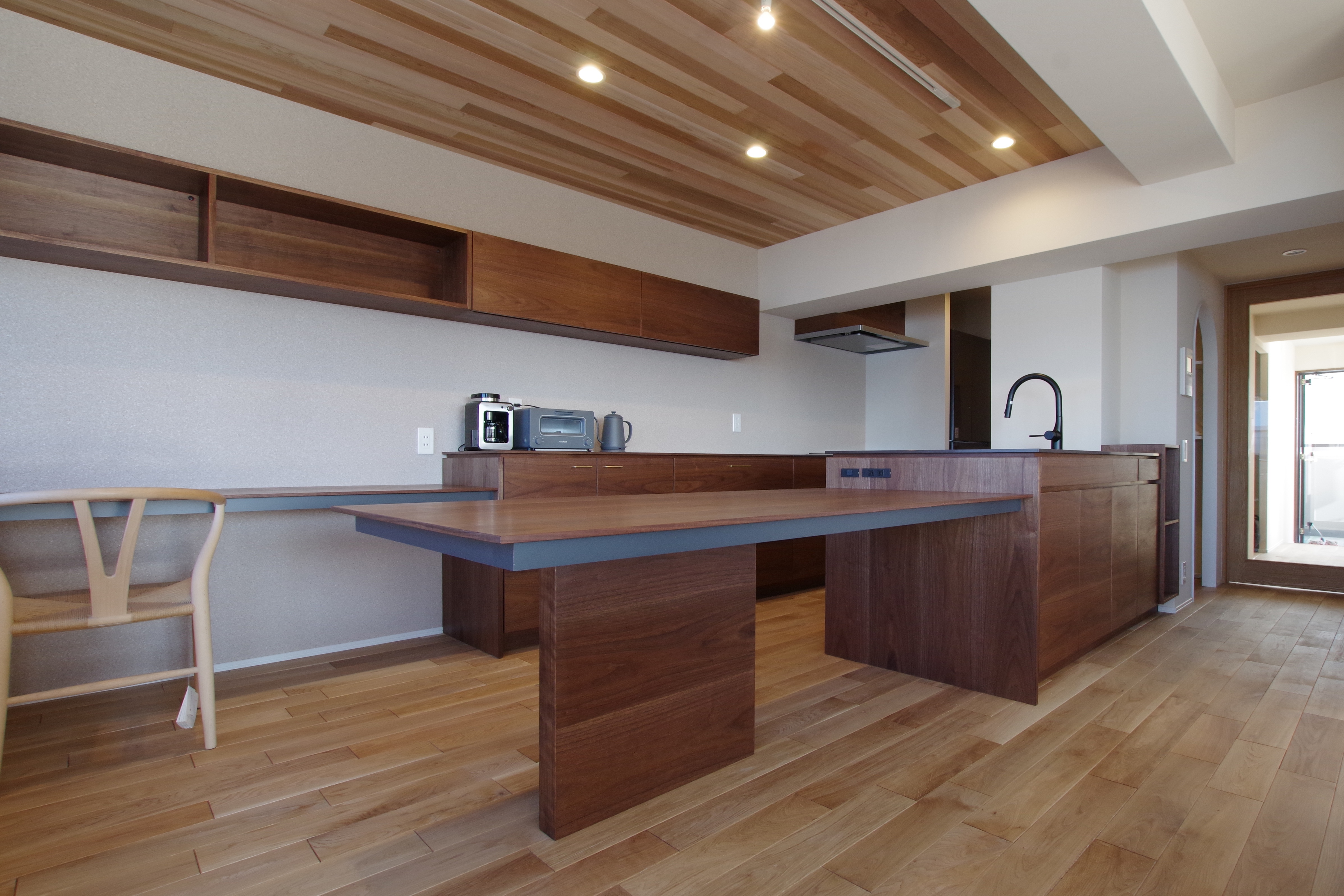 title: HOUSE 98 | Page No,106 | No.1 | sync-furniture | 株式会社 SYNC | 福岡県 家具工房 | オーダーメイドキッチン