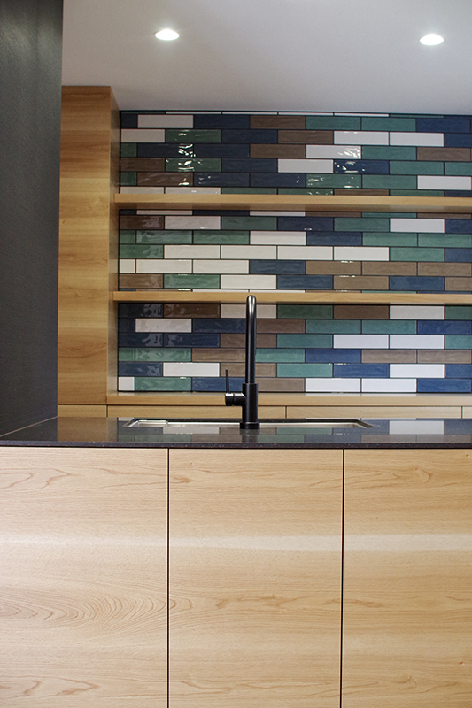 title: HOUSE 102 | Page No,112 | No.5 | sync-furniture | 株式会社 SYNC | 福岡県 家具工房 | オーダーメイドキッチン