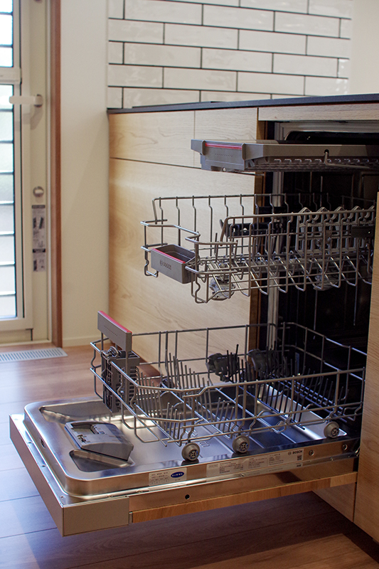 title: HOUSE 102 | Page No,112 | No.10 | sync-furniture | 株式会社 SYNC | 福岡県 家具工房 | オーダーメイドキッチン