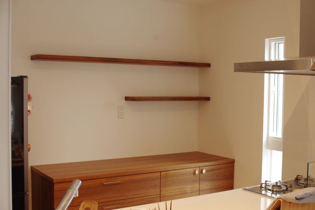 title: HOUSE 107 | Page No,118 | No.4 | sync-furniture | 株式会社 SYNC | 福岡県 家具工房 | オーダーメイドキッチン