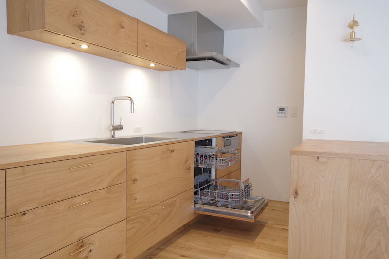 title: HOUSE 106 | Page No,117 | No.4 | sync-furniture | 株式会社 SYNC | 福岡県 家具工房 | オーダーメイドキッチン