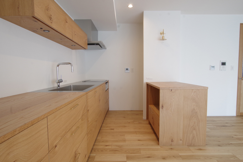 title: HOUSE 106 | Page No,117 | No.10 | sync-furniture | 株式会社 SYNC | 福岡県 家具工房 | オーダーメイドキッチン