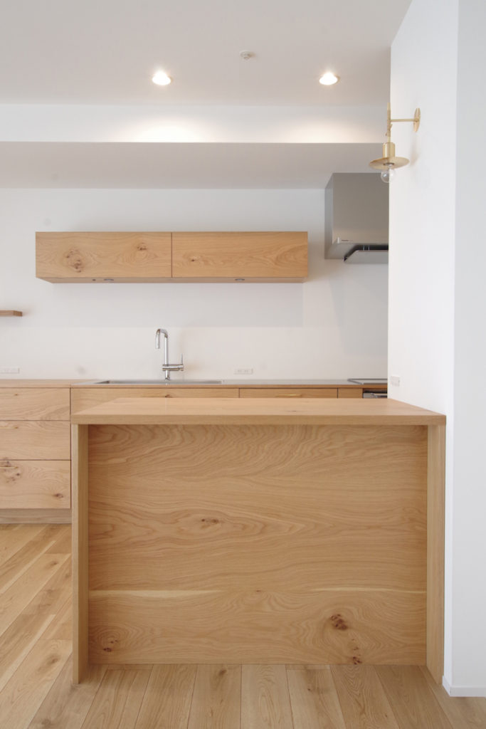 title: HOUSE 106 | Page No,117 | No.9 | sync-furniture | 株式会社 SYNC | 福岡県 家具工房 | オーダーメイドキッチン