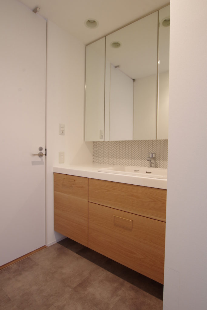 title: HOUSE 106 | Page No,117 | No.14 | sync-furniture | 株式会社 SYNC | 福岡県 家具工房 | オーダーメイドキッチン