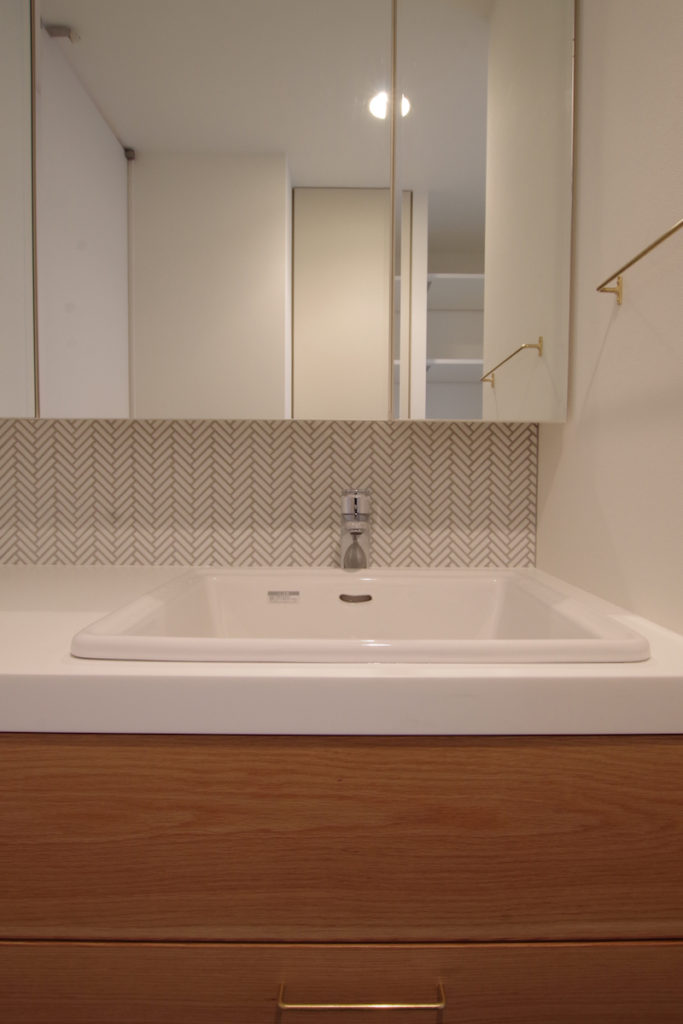 title: HOUSE 106 | Page No,117 | No.17 | sync-furniture | 株式会社 SYNC | 福岡県 家具工房 | オーダーメイドキッチン