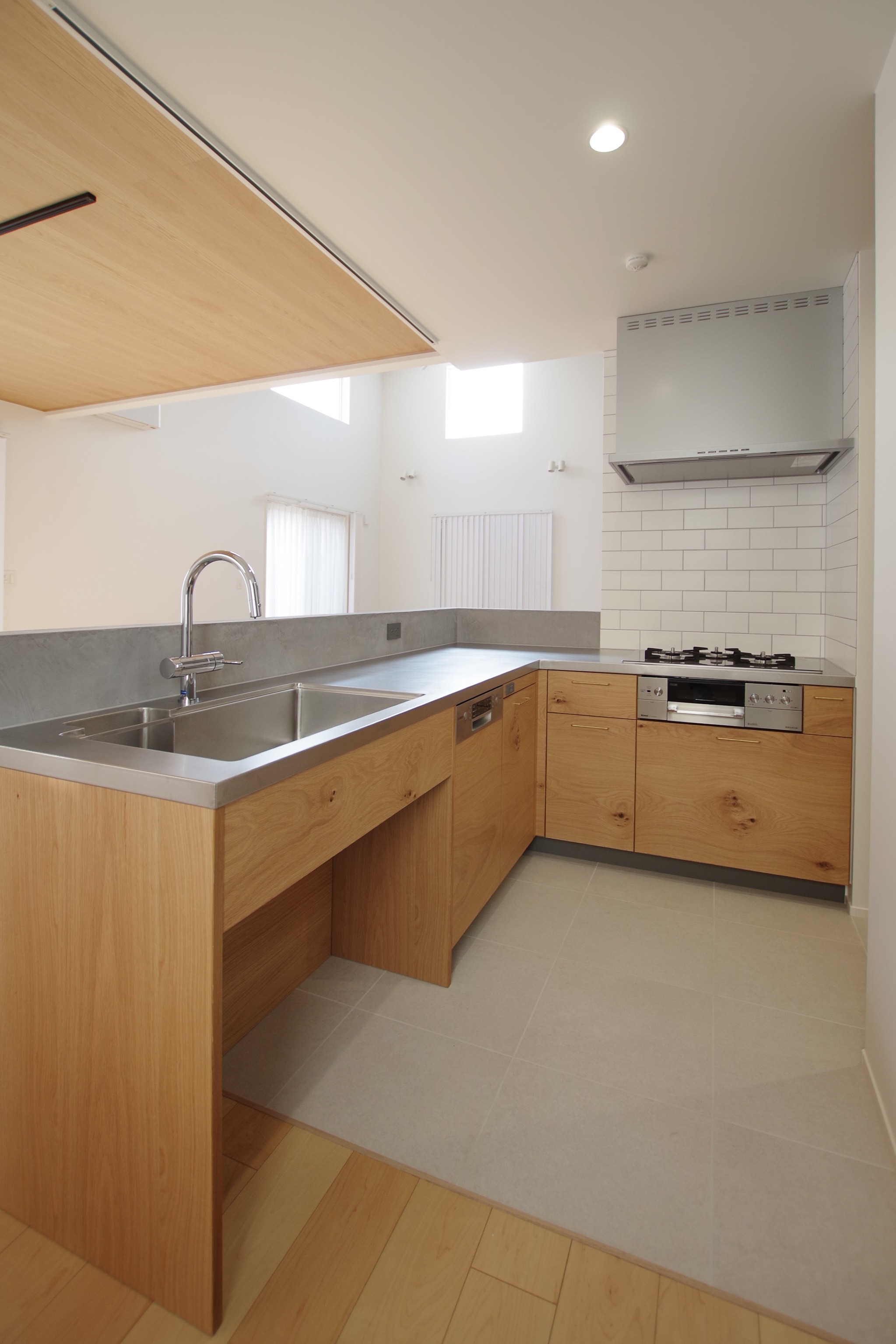 title: HOUSE 114 | Page No,125 | No.1 | sync-furniture | 株式会社 SYNC | 福岡県 家具工房 | オーダーメイドキッチン